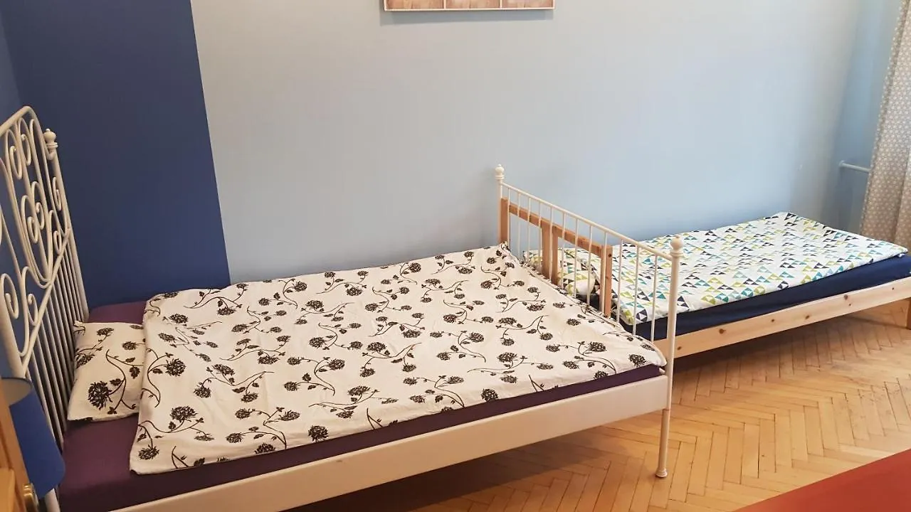 Studiospanie Studio Kapitana Z Balkonem Na Parterze Poland