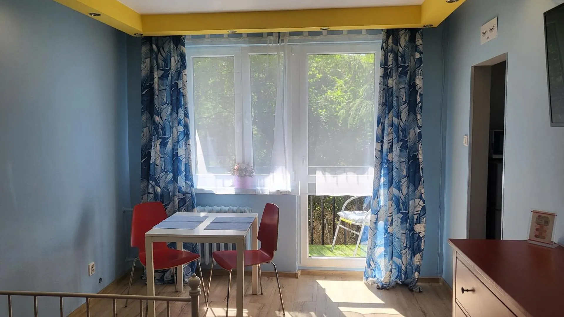 Studiospanie Studio Kapitana Z Balkonem Na Parterze Poland